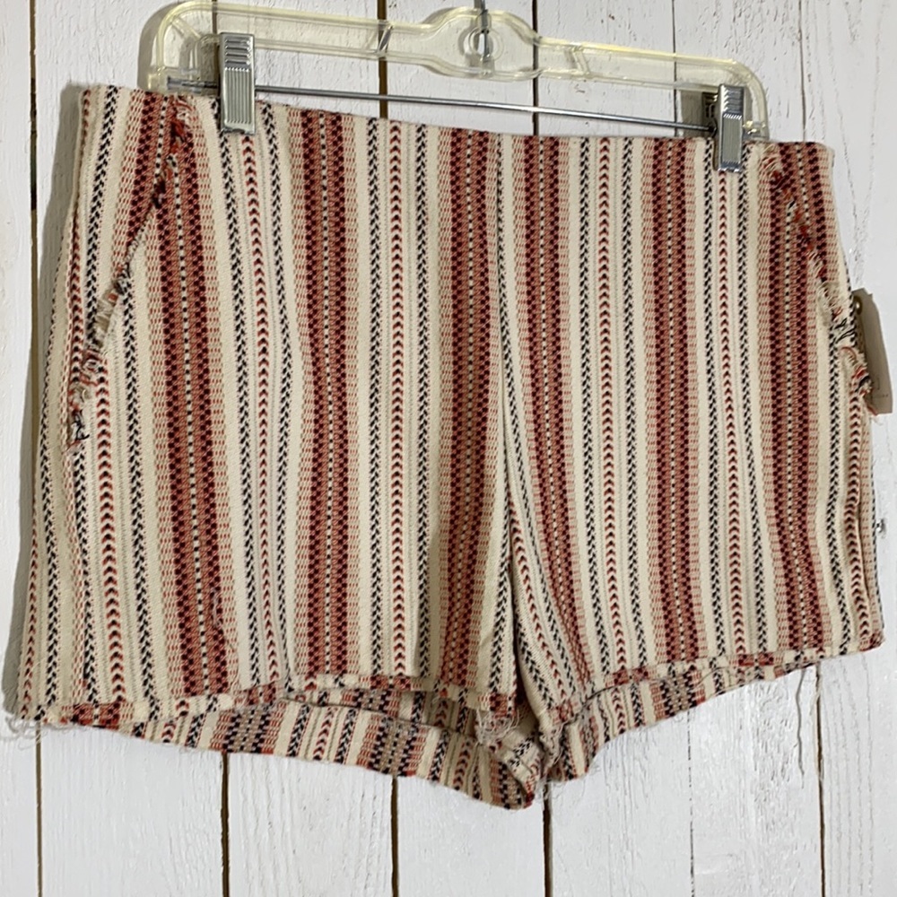 C+J Collection Shorts - Picture 2 of 12